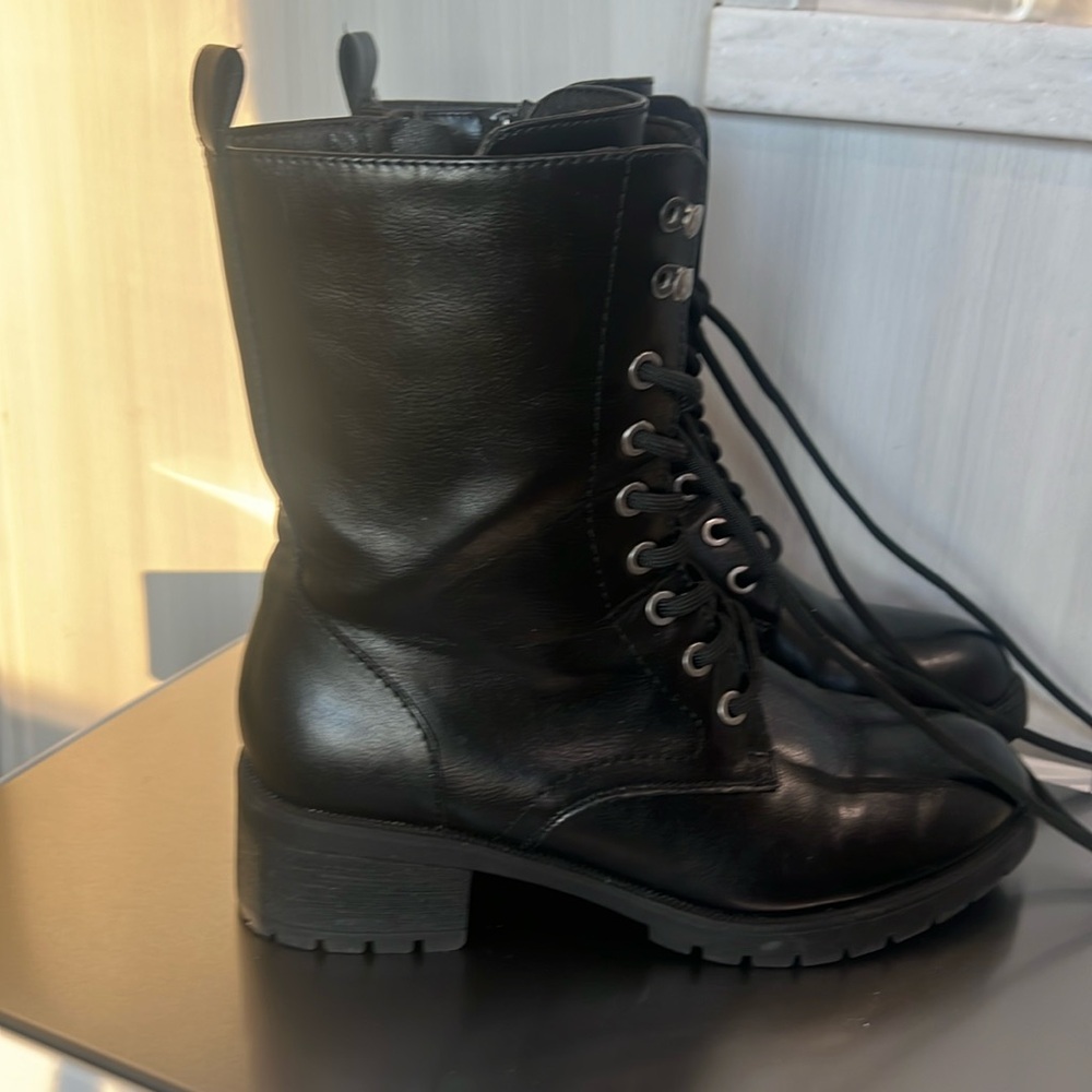 Combat boots black 6.5